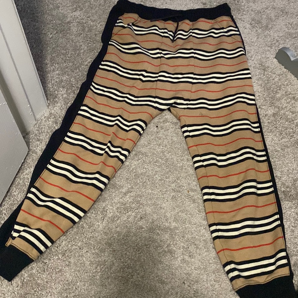 Boys authentic Burberry jogging